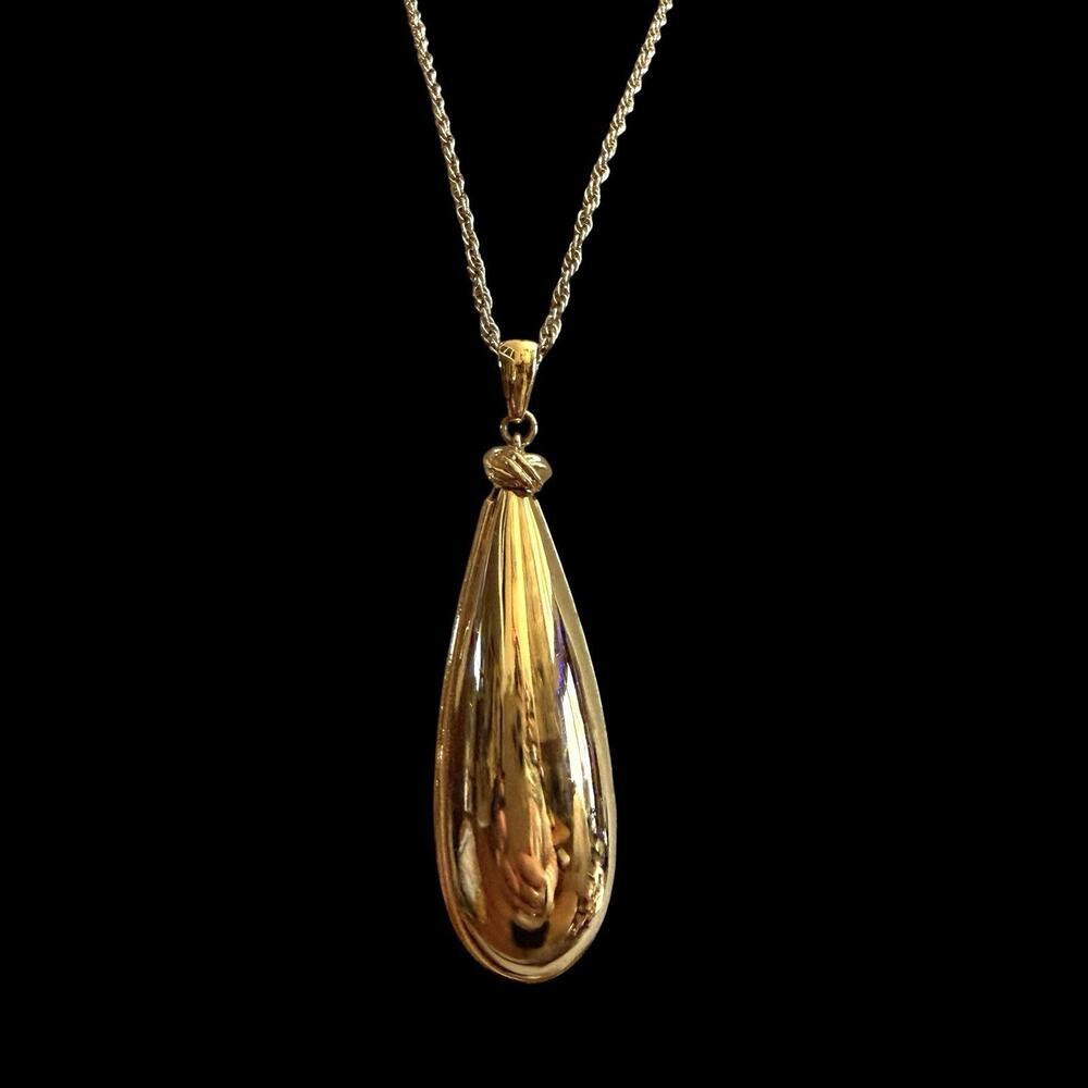 Vintage Monet Gold Plate Teardrop Water Drop Pendant Necklace 28” Chain 1980s
